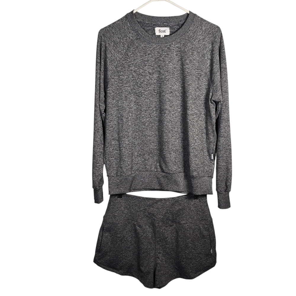 NWOT Feat Womens 2 Piece Lounge Set Heathered Grey Sweatshirt And Shorts Size S - Picture 3 of 16